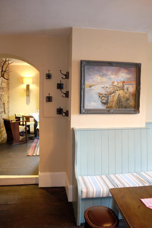 Wells-next-the-Sea The Crown Hotel מראה חיצוני תמונה